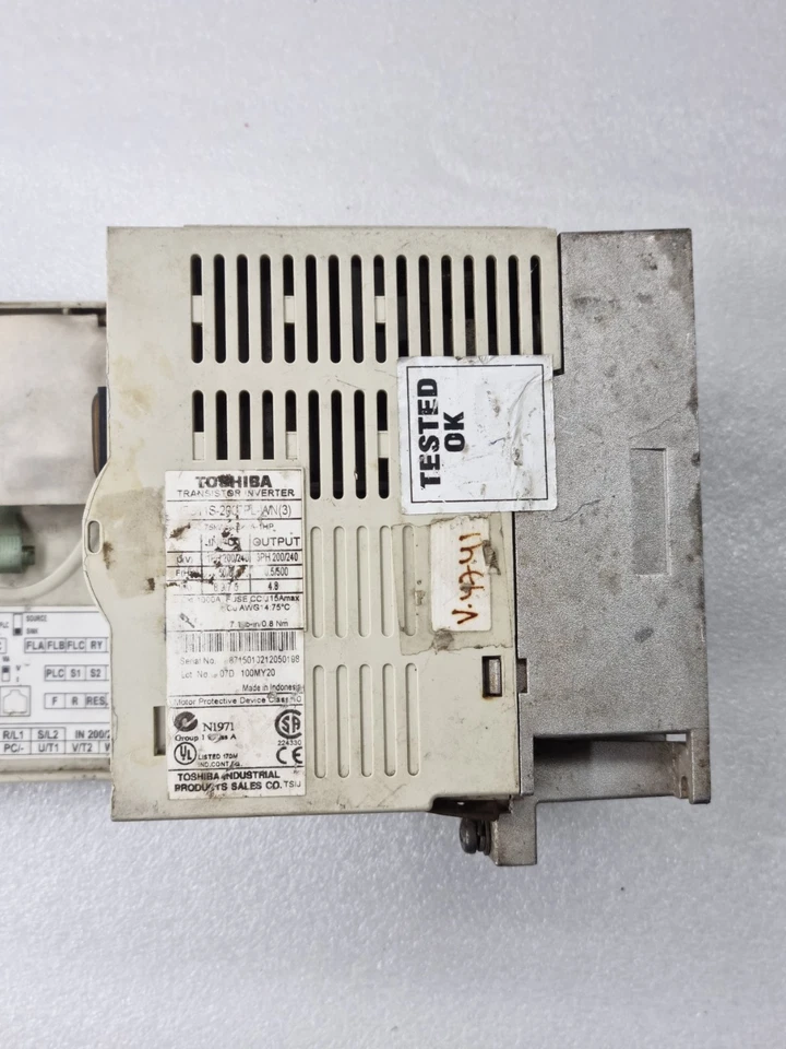 TOSHIBA TRANSISTOR INVERTER VFS11S-2007PL-WN(3) (USED CONDITION)